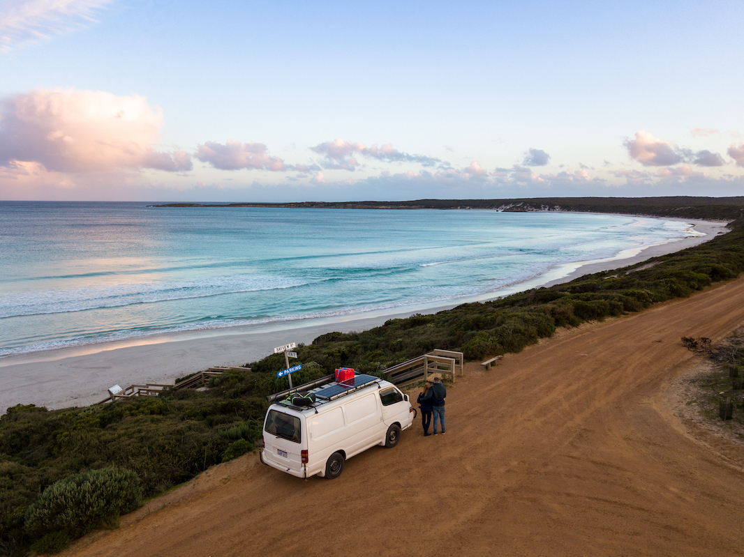 This guide is packed full of 51 tips for driving around Australia on a budget! Save money on fuel, food and tours with these road trip tips! #australiaroadtrip #budgetaustralia #drivingaustralia